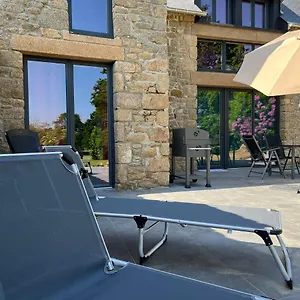 https://maison-dhte-avec-jacuzzi-la-campagne.inbrittany.com